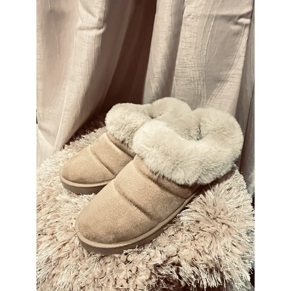 Rock & Candy Women's Indie Slipper Clog – Sandcastle Color – Size 7 – NIB